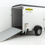 Humbaur Kofferanhänger HKPA  1,5t|Alu|Polybug|Seitentür|12 Zoll-Neu