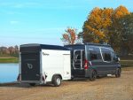 Debon Kofferanhänger Cargo  H:190cm 1,3t|Alu|Polybug|Tür|schwarz-Neu – Bild 2