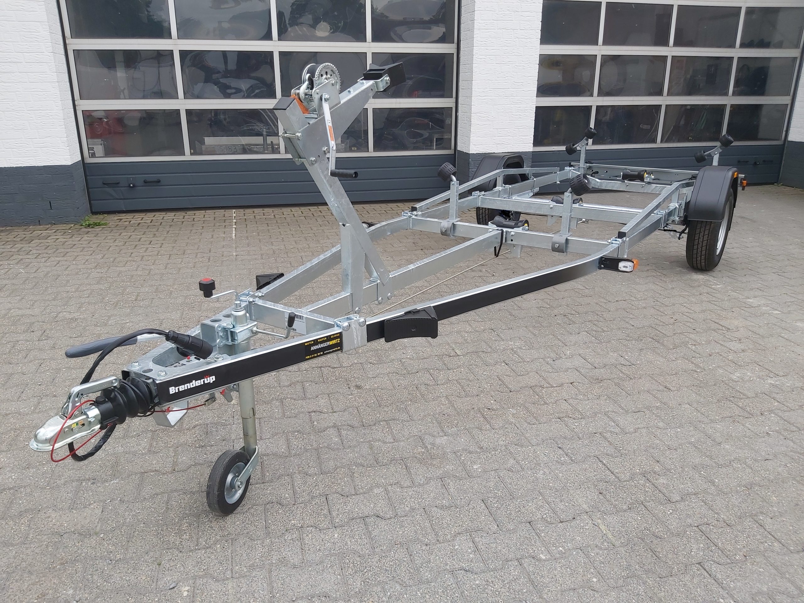 20210710_155520-scaled-1.jpg Brenderup Bootstrailer Premium 201300B SR mit Rollen Boote bis 600cm 1300kg 311967 – Bild 1