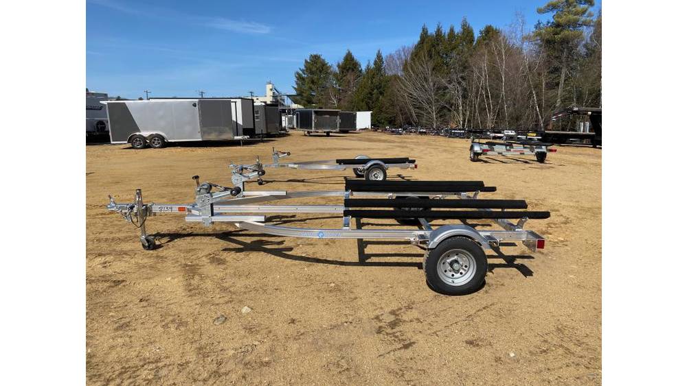 Shore Haven Aluminium-Anhänger für 2 Wassermotorräder / Jetskis mit teppichbezogenen Bunks (Modell 2025) – Bild 4
