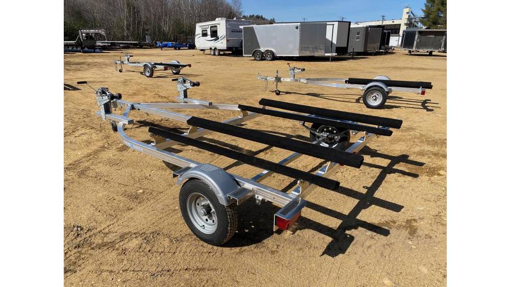 Shore Haven Aluminium-Anhänger für 2 Wassermotorräder / Jetskis mit teppichbezogenen Bunks (Modell 2025) – Bild 3