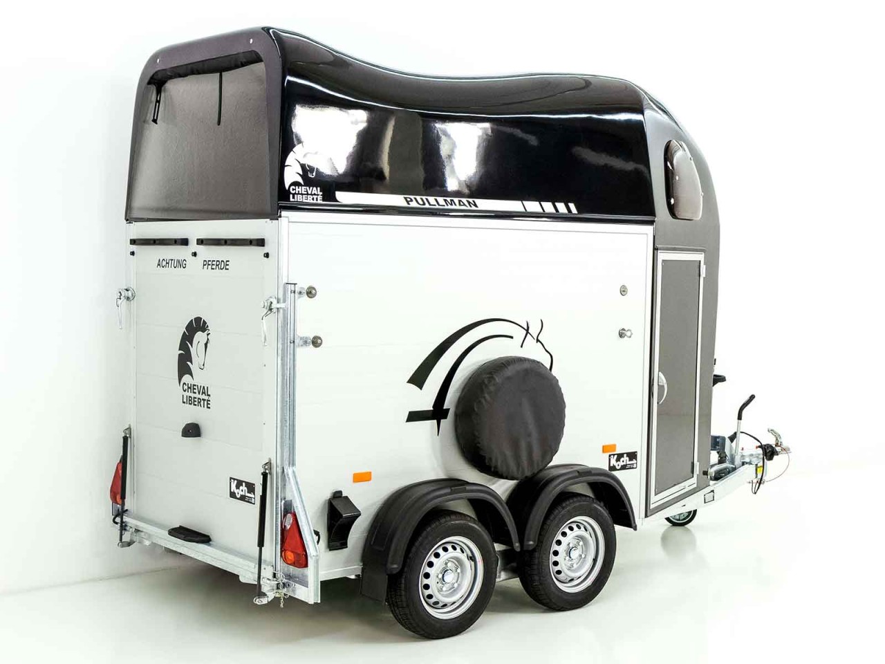 Cheval Liberte Pferdeanhänger GOLD One 1,5er| Pullman-Fahrwerk| schwarz-Neu